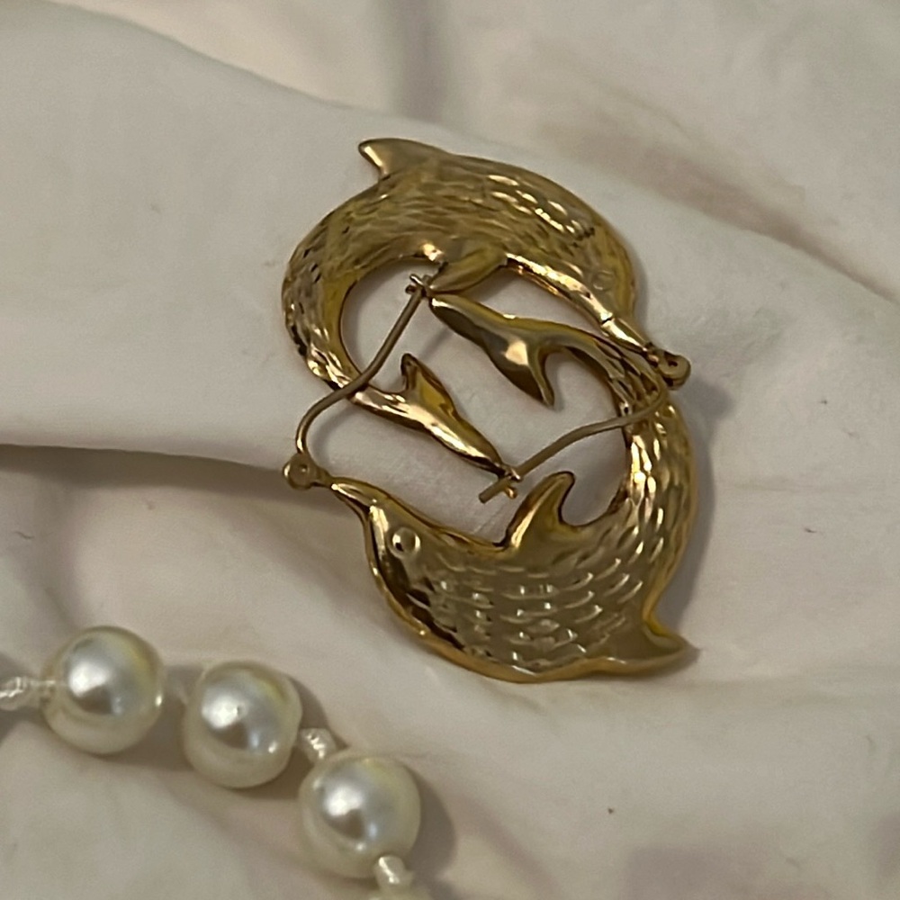 10k gold dolphin swing hing hoops